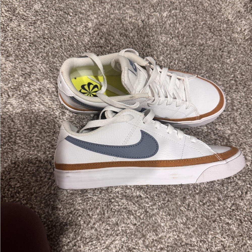 Nike White and Gray Sneakers